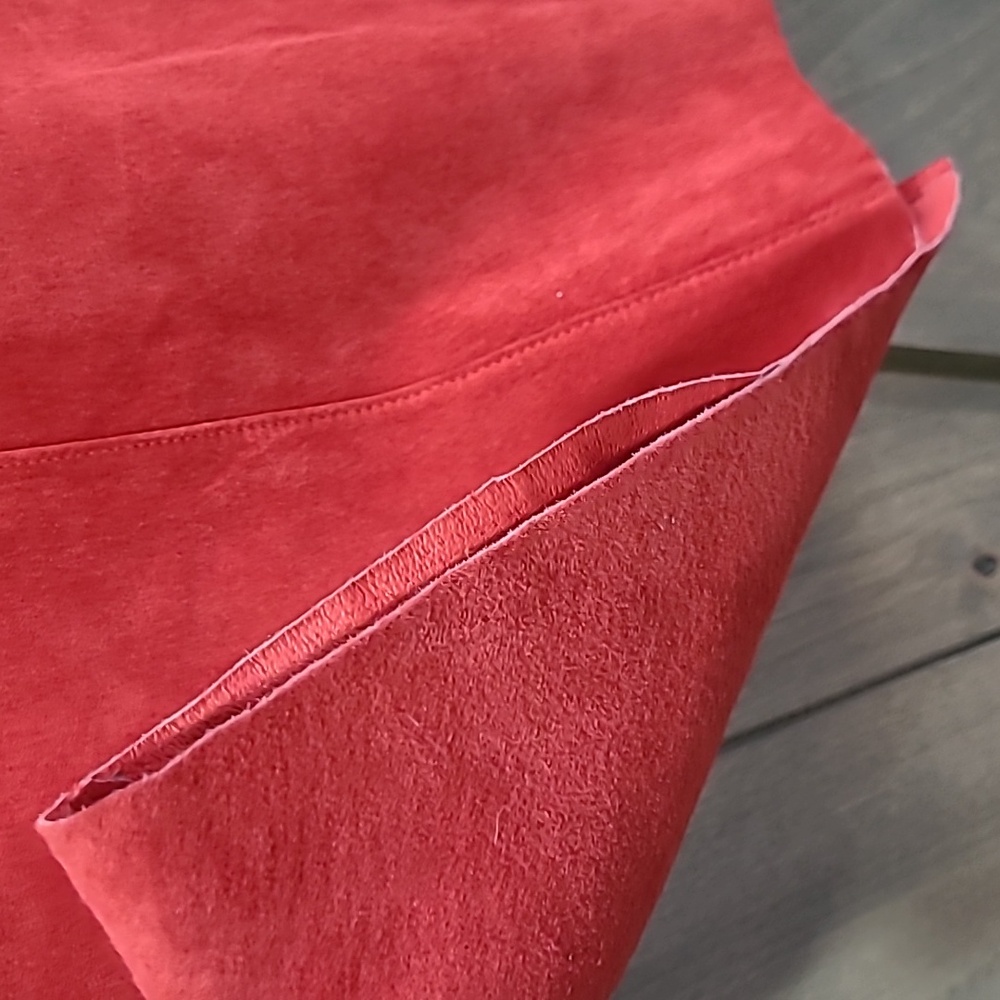 Vintage 90s Express Red Suede Straight  Mini Skirt 9/10 - Picture 4 of 7